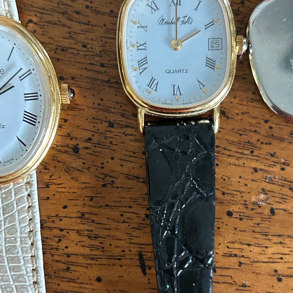 Bundle of 4 Marshal field vintage watches. - Picture 6 of 6